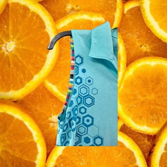 Puma Sleeveless‎ Hexagon design collared shirt - Picture 3 of 6